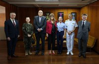 Embaixadora Gisela Padovan ministra aula sobre integração sul-americana no Curso de Geopolítica e Defesa