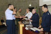 Trinta e nove alunos concluem a quinta edição do Curso de Análise de Crises Internacionais (CACI)