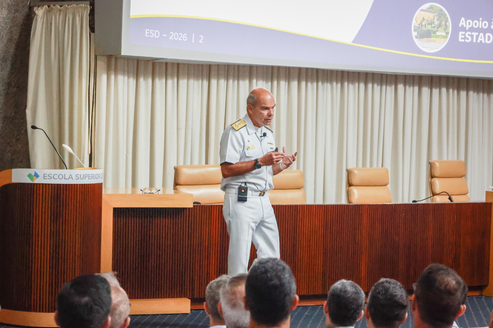 A palestra abordou aspectos relacionados ao Poder Naval