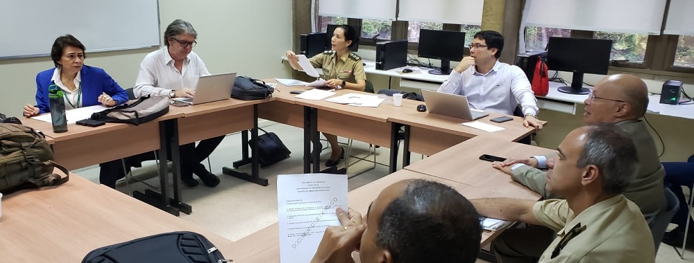 crise2 banner intra.jpg