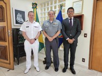 Adido de Defesa do Reino Unido no Brasil visita a Escola Superior de Guerra