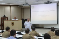 Chefe de Educação e Cultura do Estado-Maior Conjunto das Forças Armadas profere palestra na Escola Superior de Guerra