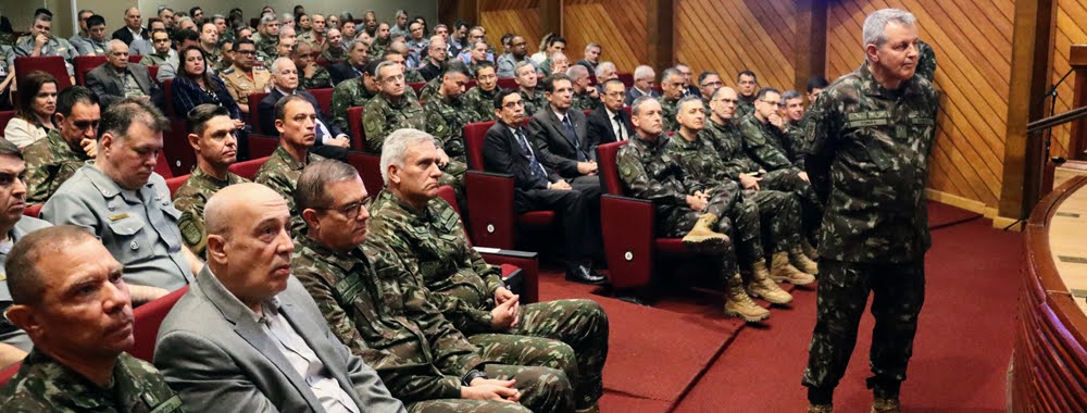 Palestra Gen Tomás 1