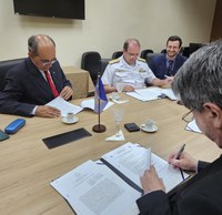 Escola Superior de Guerra assina Acordo de Cooperação Técnica com a Escola de Guerra Naval