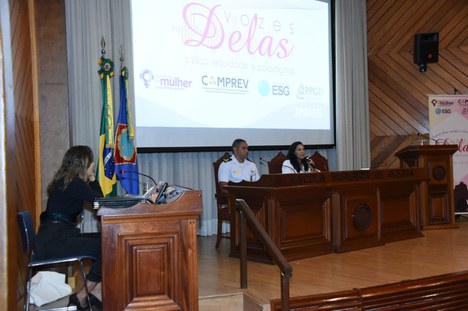 Painel 3 foi dedicado ao tema Como Buscar Ajuda