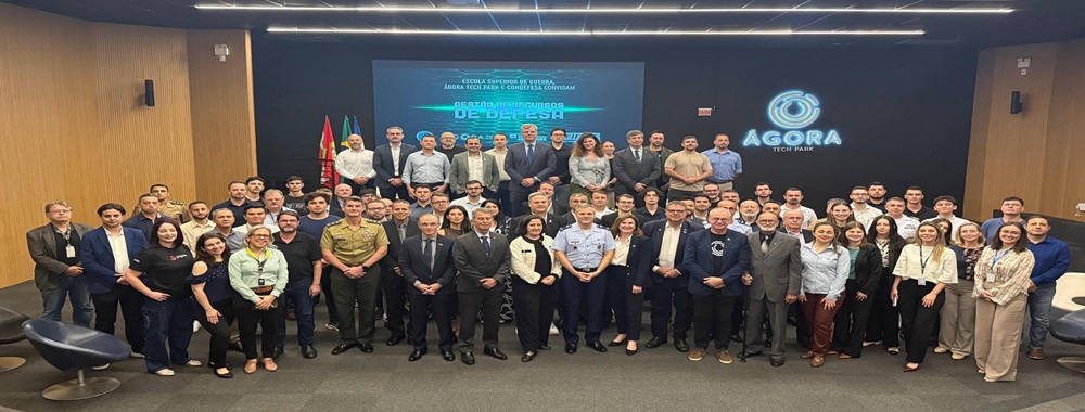 ESG promove Seminário sobre Gestão de Recursos de Defesa em Joinville (SC)