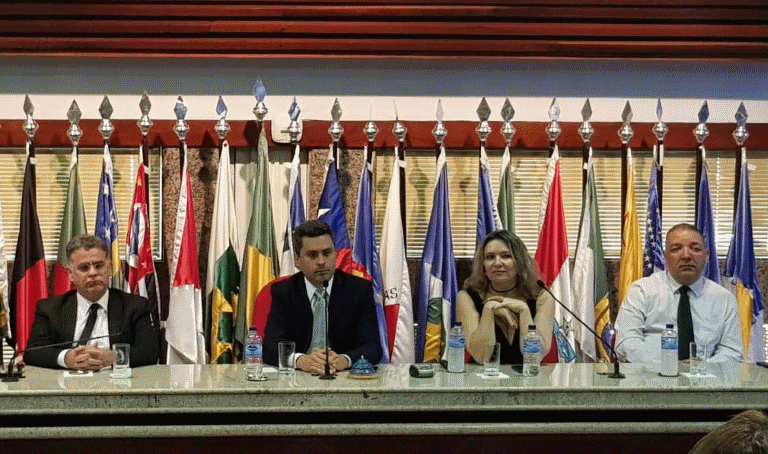 Foto reunião GT Confederativo.png