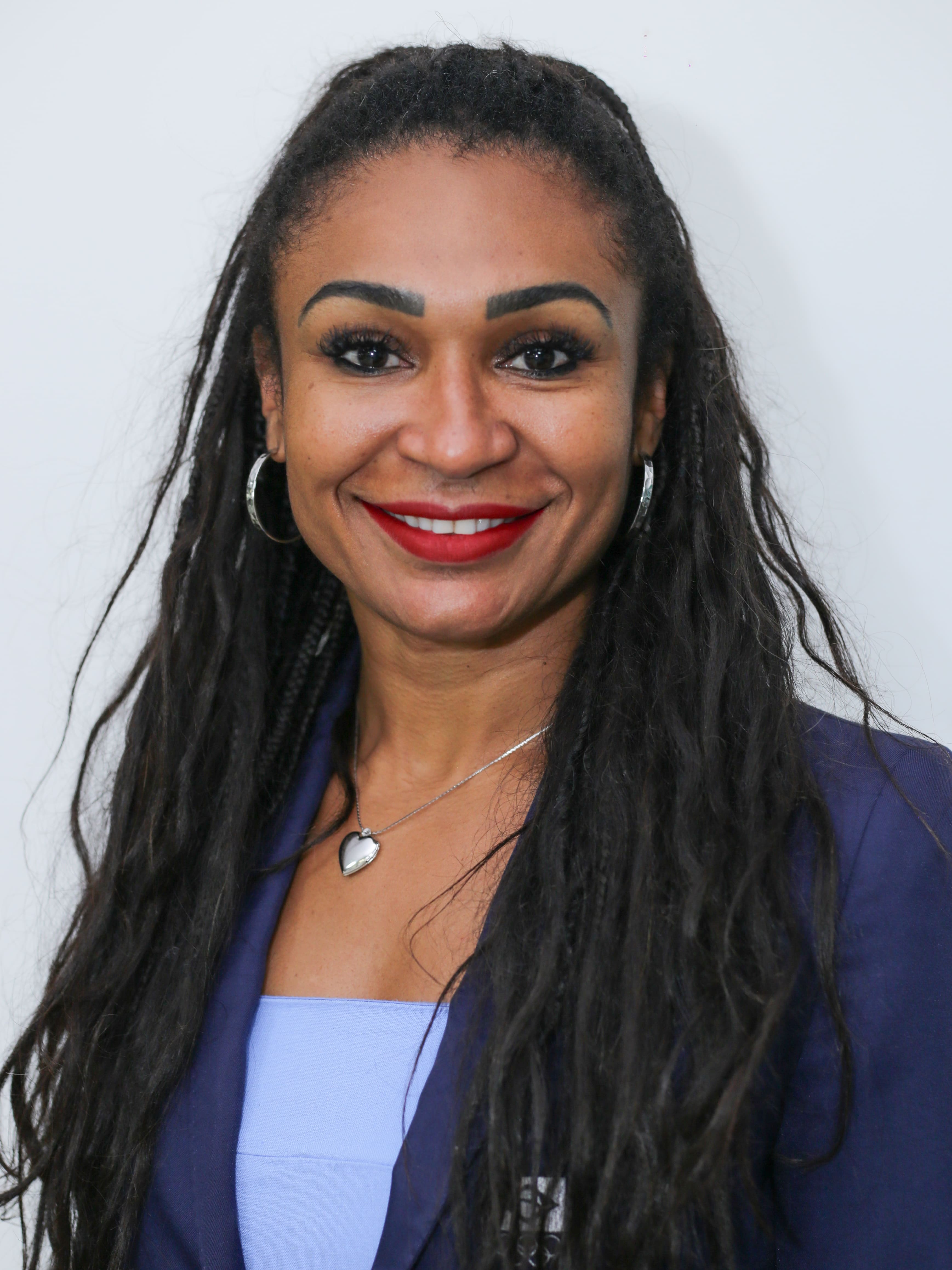 Iziane Castro Marques de Oliveira