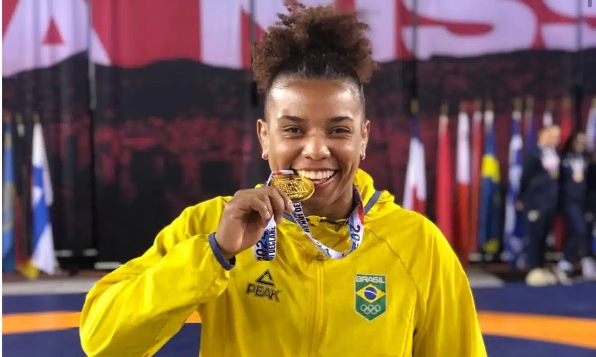 Thamires-Machado-conquista-o-ouro-no-ranking-series-de-Budapeste-de-Wrestling.jpg.jpg