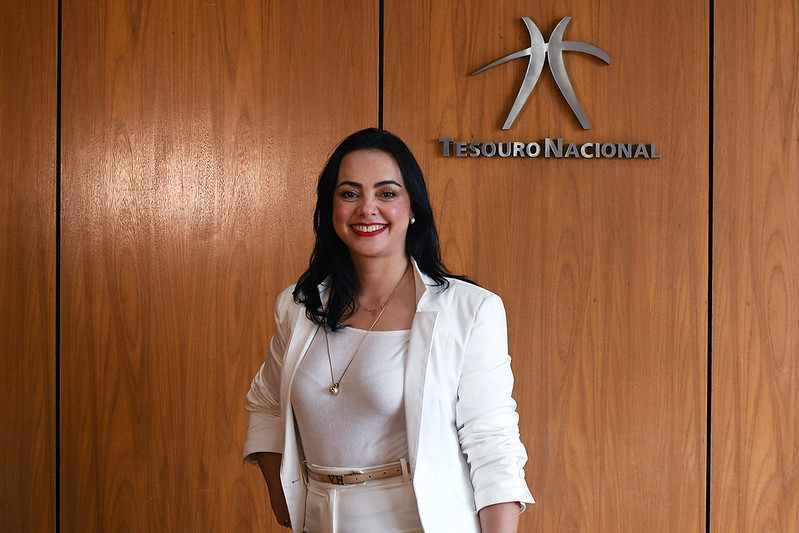 VivianeVarga_TesouroNacional.jpg
