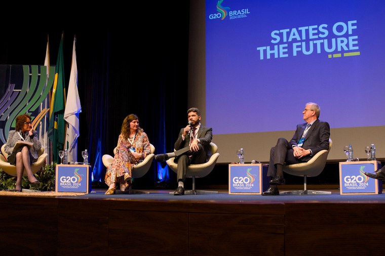 Estados do futuro.jpg