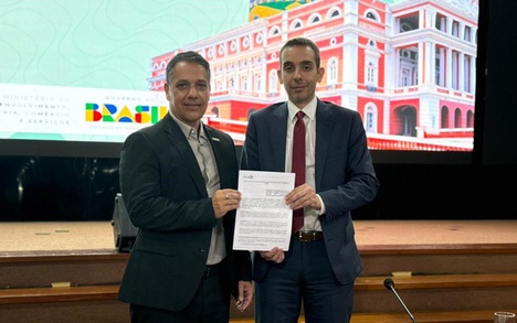 Corregedor-geral da Petrobras, Leonardo Dalescio Sá Teles, presidente do Fórum Nacional de Corregedorias das Empresas Estatais e Corregedor do Ministério da Fazenda e secretário-executivo do FOCO.E+, Antônio Carlos Vasconcellos Nóbrega. Foto: colaboração de Ester Carvalho/Suframa e Melissa Mota/Suframa