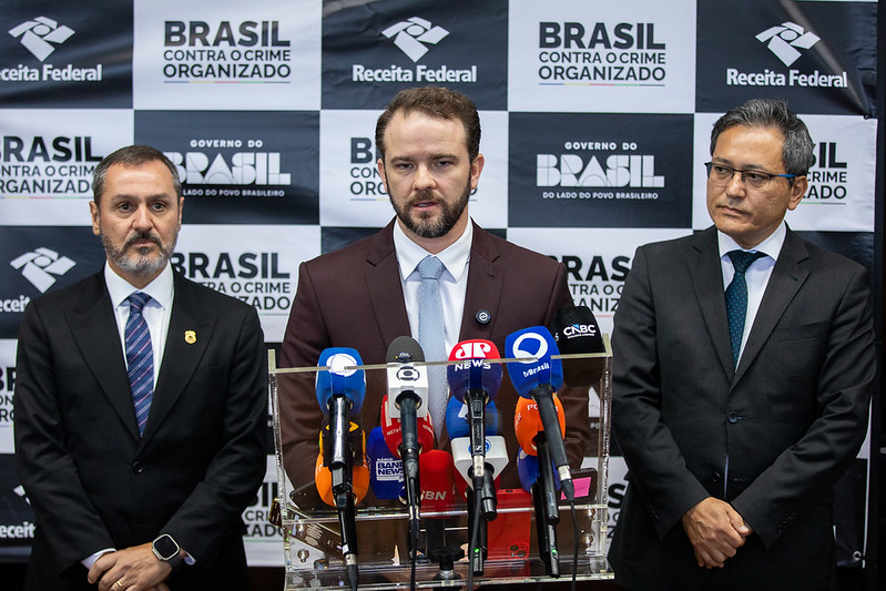 Brasil e EUA fortalecem cooperação estratégica no combate ao tráfico internacional de armas e drogas