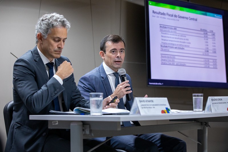 Governo Central cumpre com folga a meta fiscal estabelecida para 2025, aponta relatório do Tesouro