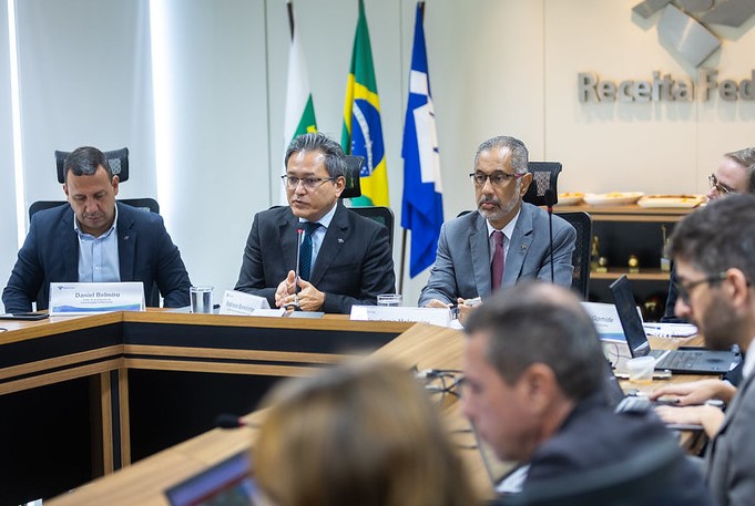 Arrecadação de receitas federais alcançou R$ 2,886 trilhões em 2025, mostra balanço da Receita