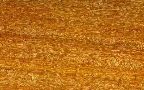 Foto de amostra da madeira cumaru-ferro