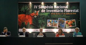 Capa_Inventarios Florestais do Brasil e do mundo sao tema de simposio em Goiania.jpg
