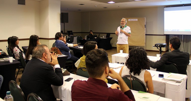 Capa_Servico Florestal e estados se reunem para tratar dos avancos do CAR.jpg