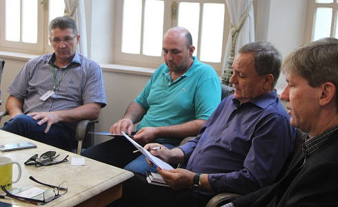 Capa_DG do SFB, Valdir Colatto, reune-se com prefeitos e tecnicos em Tubarão-SC.jpg