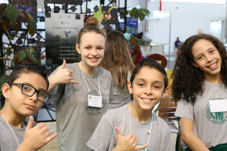 Capa_Pavilhao de Exposicao da Iufro recebe visita de criancas e jovens de Curitiba.jpg