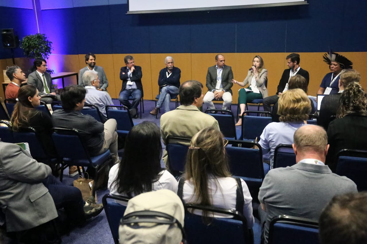 Capa_Servico Florestal apresenta projetos FIP em evento do Banco Mundial na Iufro.jpeg