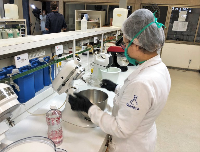 Capa_Projeto da UnB e do LPF e selecionado em chamada para o combate a Covid-19.jpg