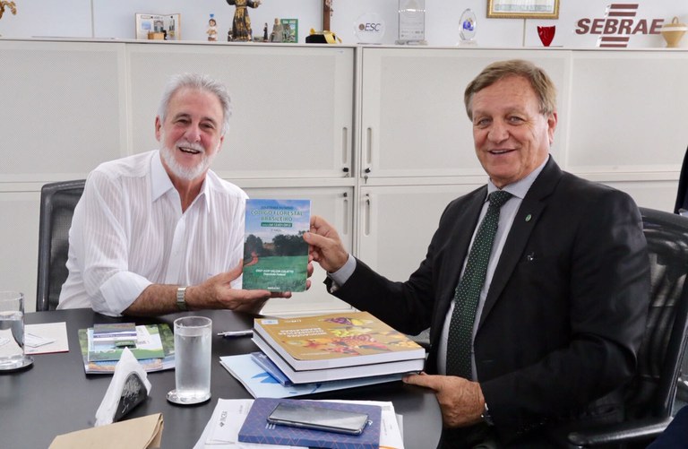 Capa_SFB e Sebrae iniciam parceria para implementacao do Codigo Florestal Brasileiro.jpg