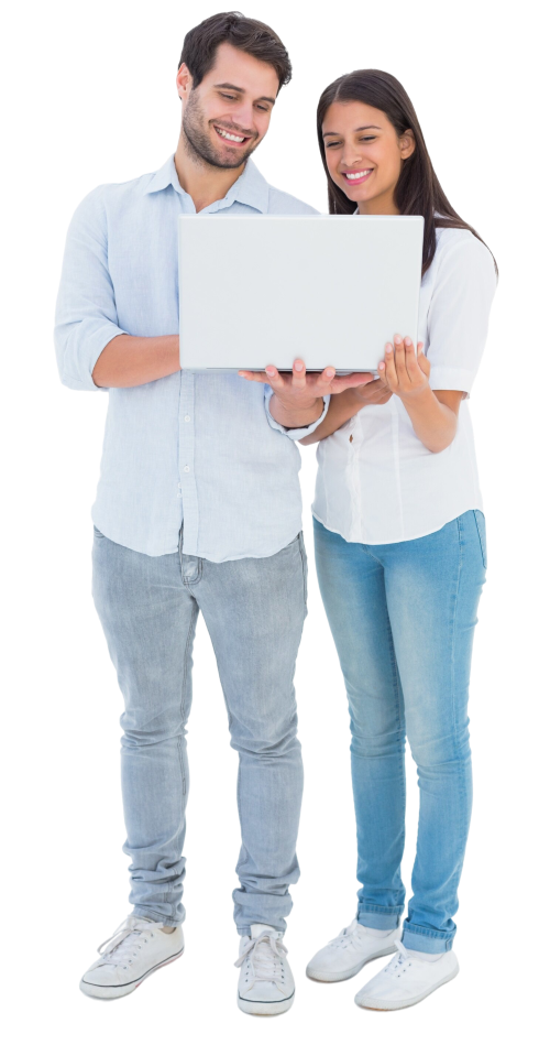 Pessoas felizes acessando informações