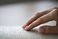FNDE publica edital para produção de livros em Braille-Tinta