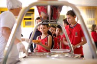 FNDE lança guia para qualificar análise de cardápios do PNAE