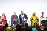 FNDE participa de plenária na Reunião Global da Coalizão para a Alimentação Escolar, realizada em Paris, França