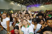 MEC formaliza entrega de 113 novos ônibus escolares ao Ceará