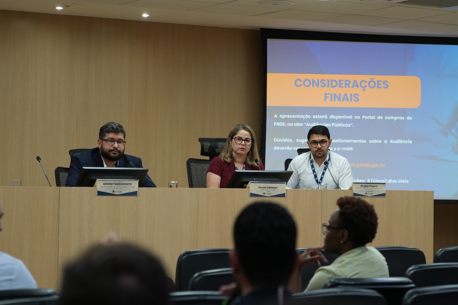 FNDE debate aquisição de condicionadores de ar e ventiladores para escolas públicas de todo o país