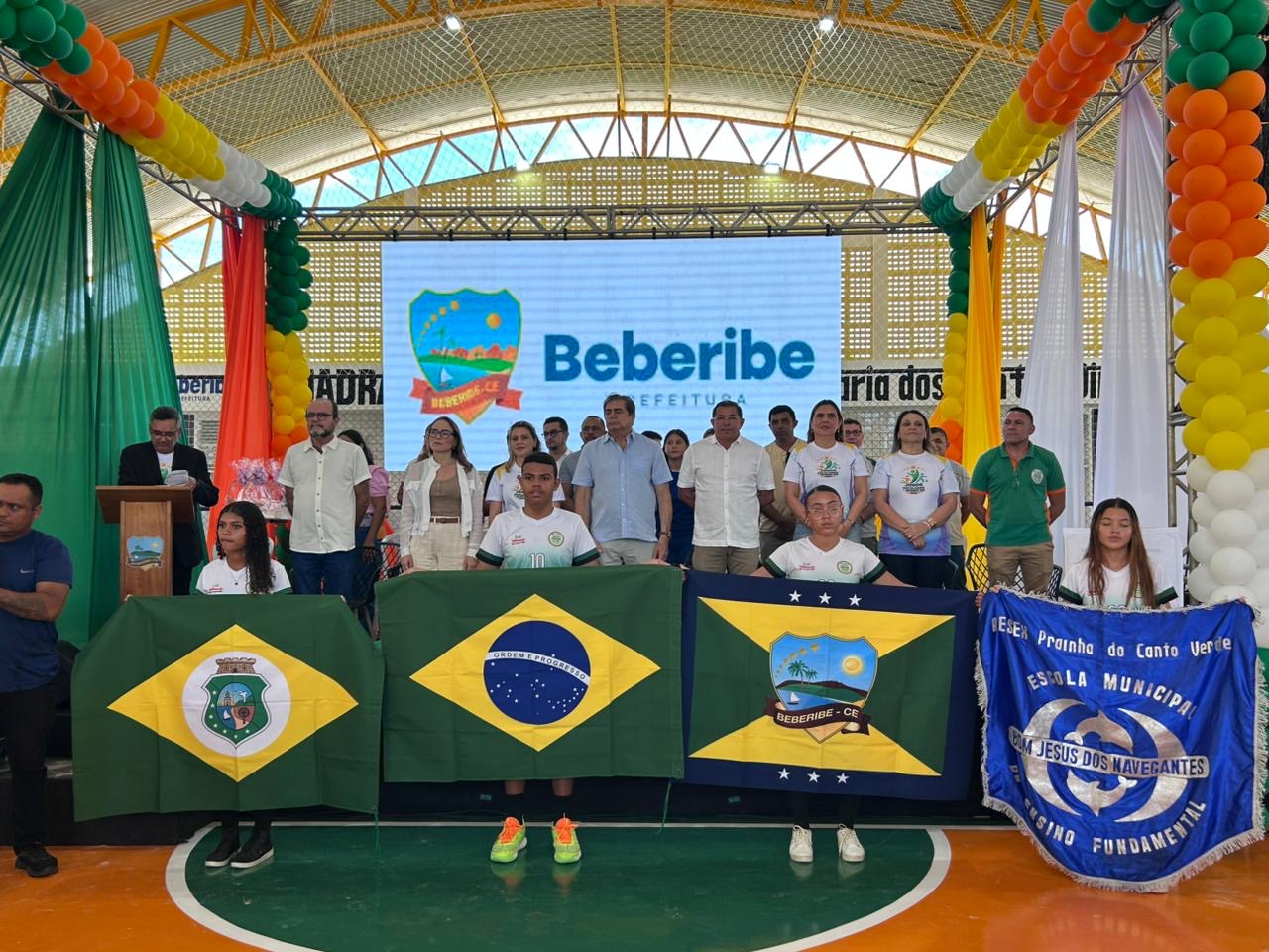 Presidente do FNDE entrega quadra e vistoria obras escolares em Beberibe (CE)