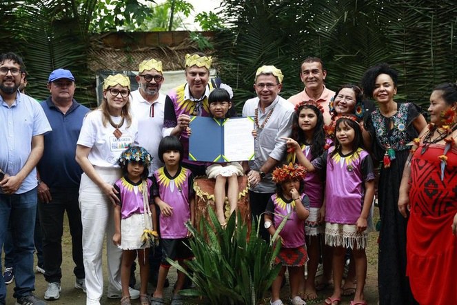 MEC anuncia construção de 117 escolas indígenas no Brasil