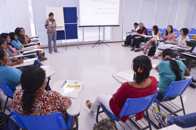 1a-Oficina-Formacao-Informacao-Mulheres-Indigenas-Edisonbueno-Funai-073