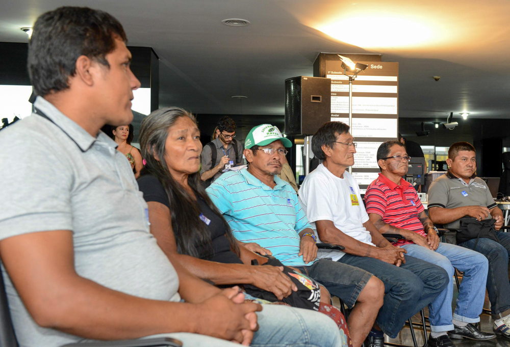 87-Caravana  Anistia-indios Surui-Foto Isaac Amorim-AG MJ  (1)