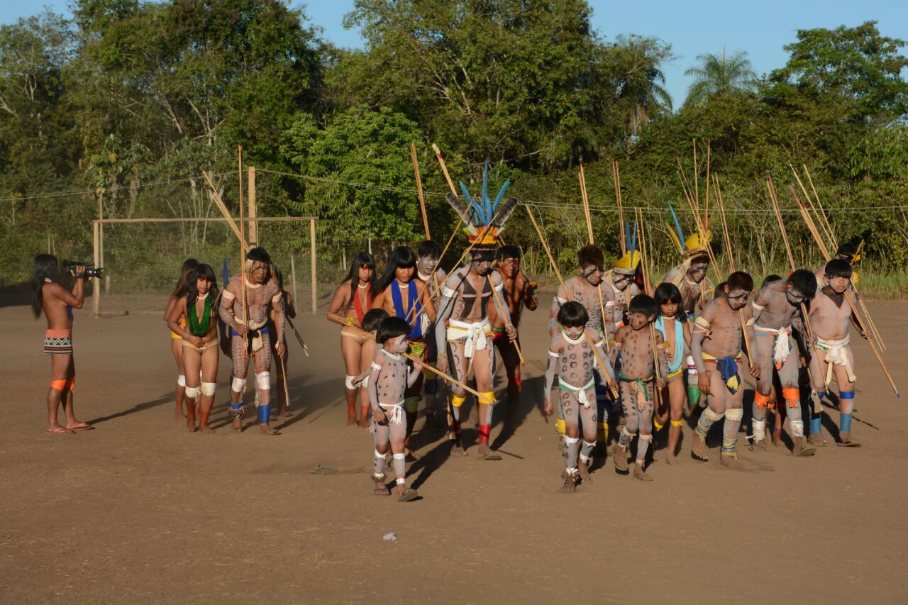 POVO TRUMAI HOMENAGEIA ANCESTRAIS EM RITUAL SAGRADO