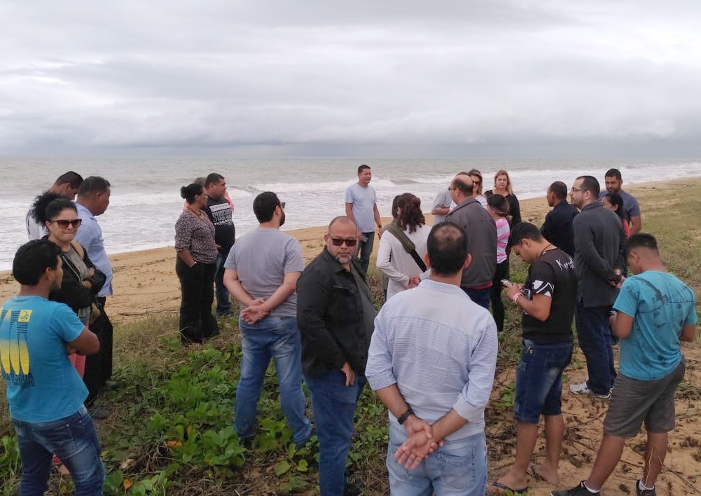 foto praia Mariana X