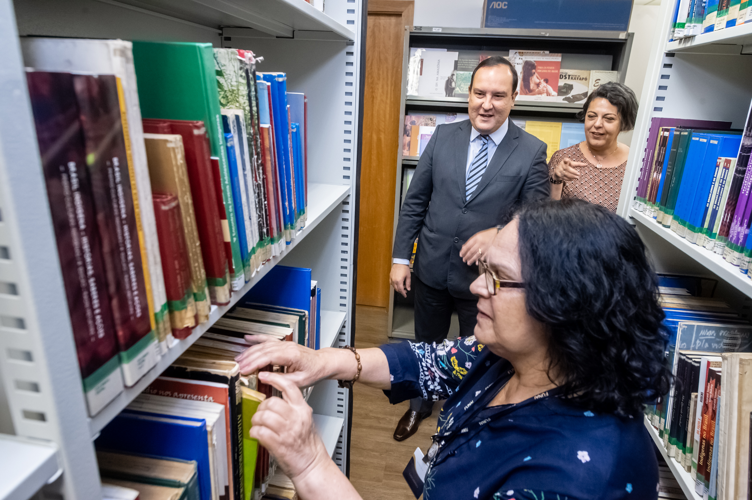 PresidenteMarceloXavier visita BibliotecaCGDOC-Foto MarioVilela-Funai-18