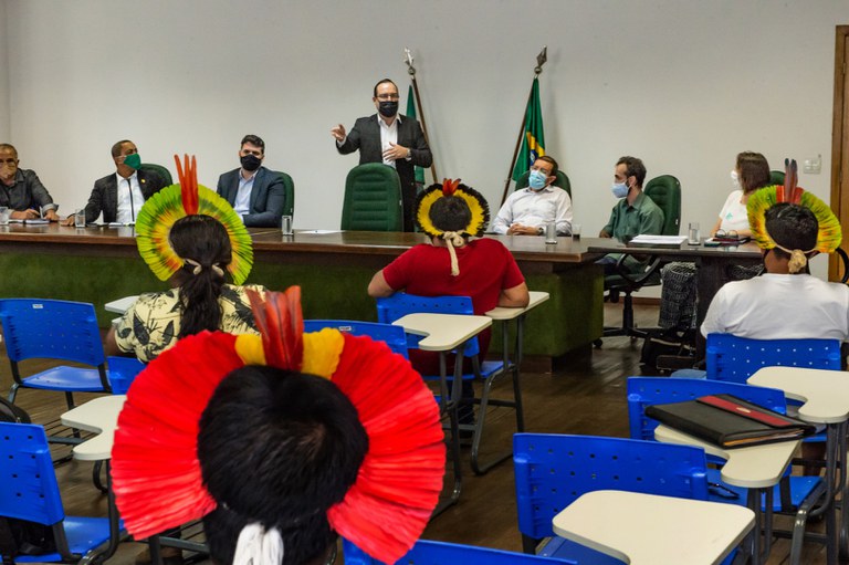 Reunião com etnia Kayapó -Rendenção © Mário Vilela » FUNAI-14.jpg