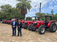 Funai adquire tratores para ampliar produção indígena nas aldeias