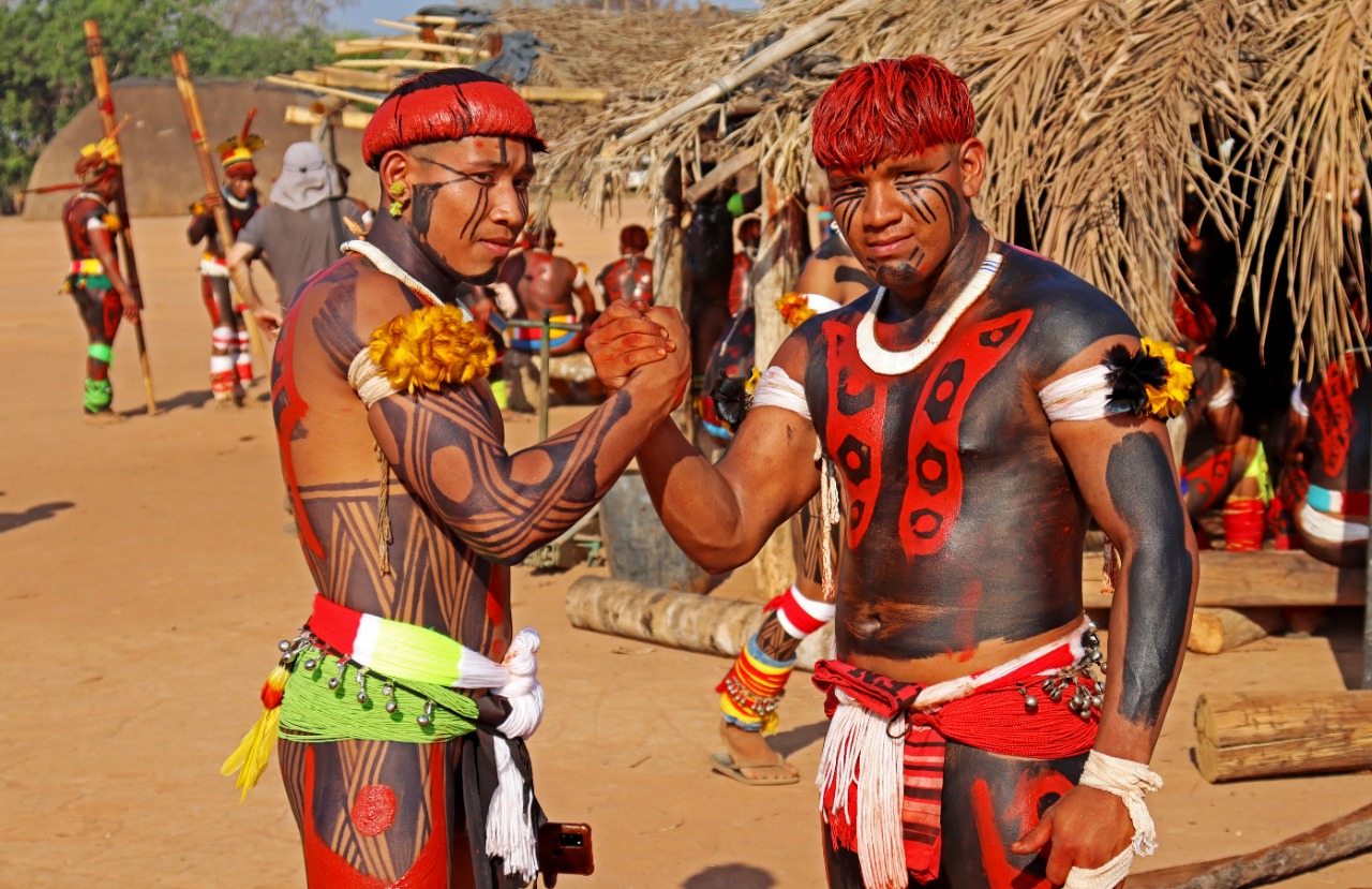 No Parque Do Xingu Mt Presidente Da Funai Participa Do Ritual Do