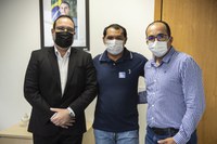 Presidente da Funai recebe o cacique Tapi Yawalapiti