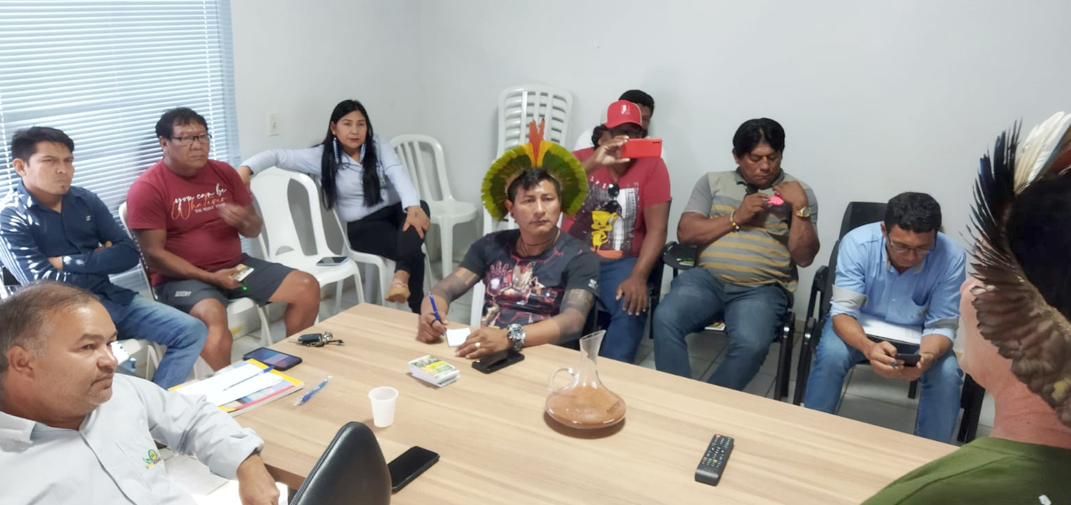 lideranças Kayapó, Xavante e Paresi se reúnem com representantes da Funai