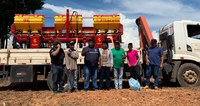 No Mato Grosso, indígenas da etnia Umutina recebem plantadeira adquirida pela Funai