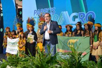 Presidente da Funai e instituições bancárias visitam feira agrícola em Campo Novo do Parecis (MT)