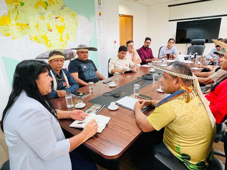 Reunião com indígenas Mura. Foto Debora Schuch (3).jpeg