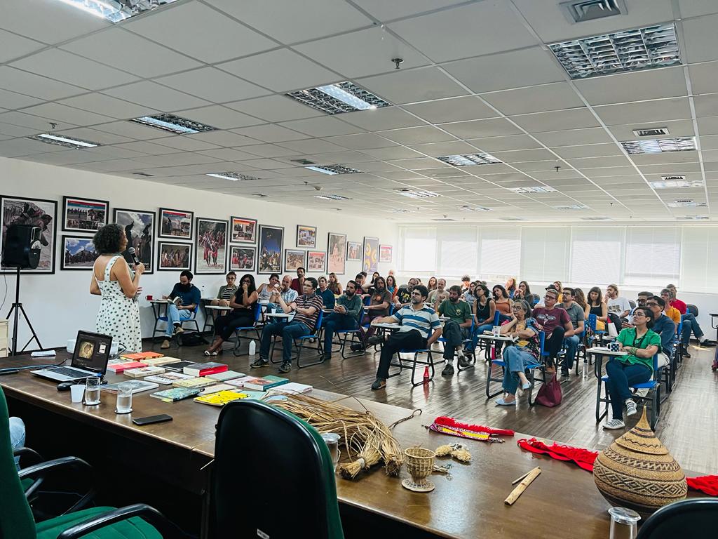 foto reuniao.jpeg