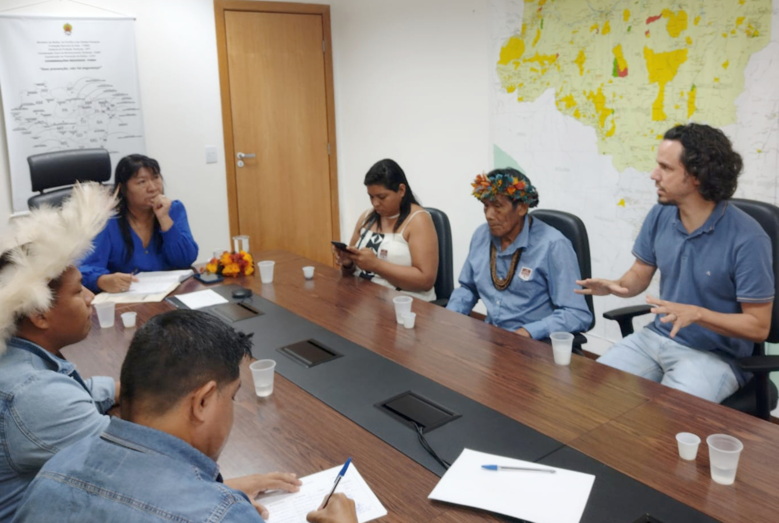Reunião - líderes ind. Rondônia _ 2 ED.jpg